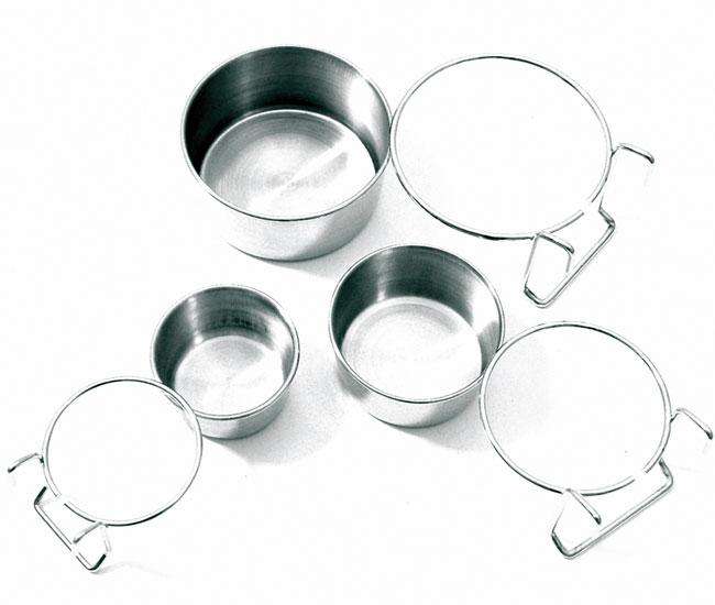 Karlie Edelstahl-Napf mit Halterung - 600 ml